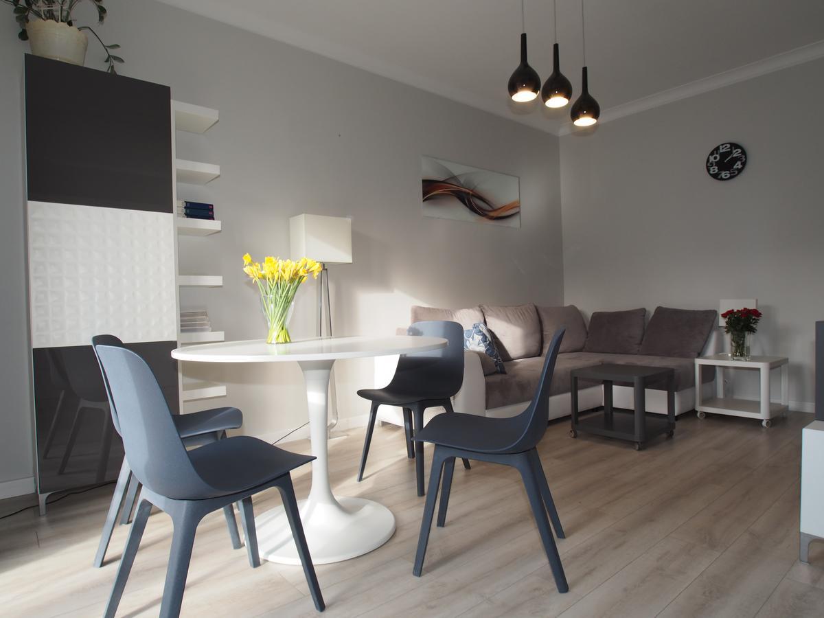 Grand Tourist Goth 1/5 Rajska Str Appartement Gdańsk Buitenkant foto